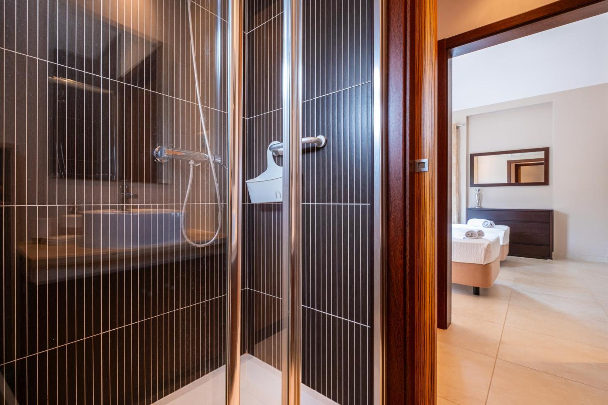 Capetown Marina Luxury Villa - Private Pool Albufeira Bagian luar foto